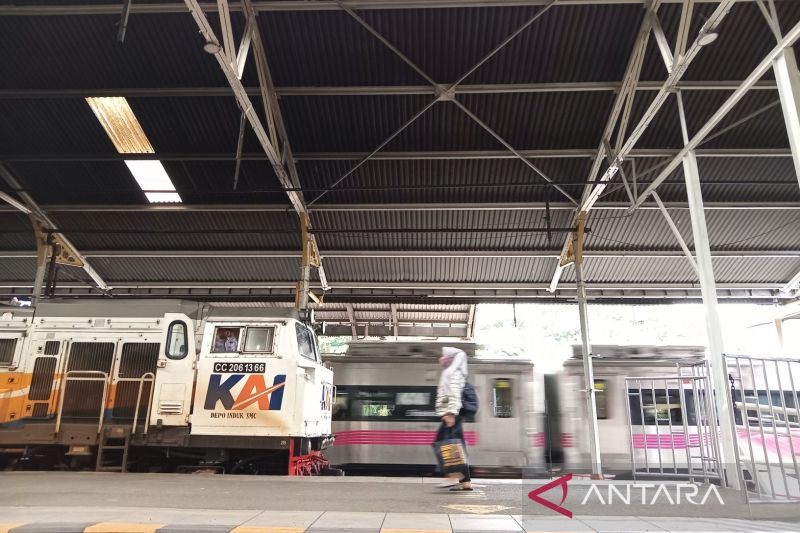 KAI Cirebon catat okupansi kereta mencapai 86 persen saat libur Waisak