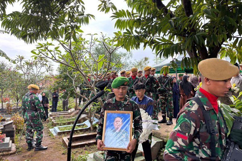 Mayor Anda Rohana korban ledakan amunisi dimakamkan siang ini di Bandung