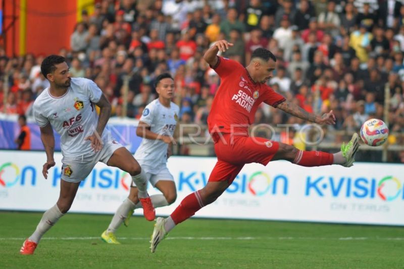 Semen Padang FC tahan imbang Persik Kediri
