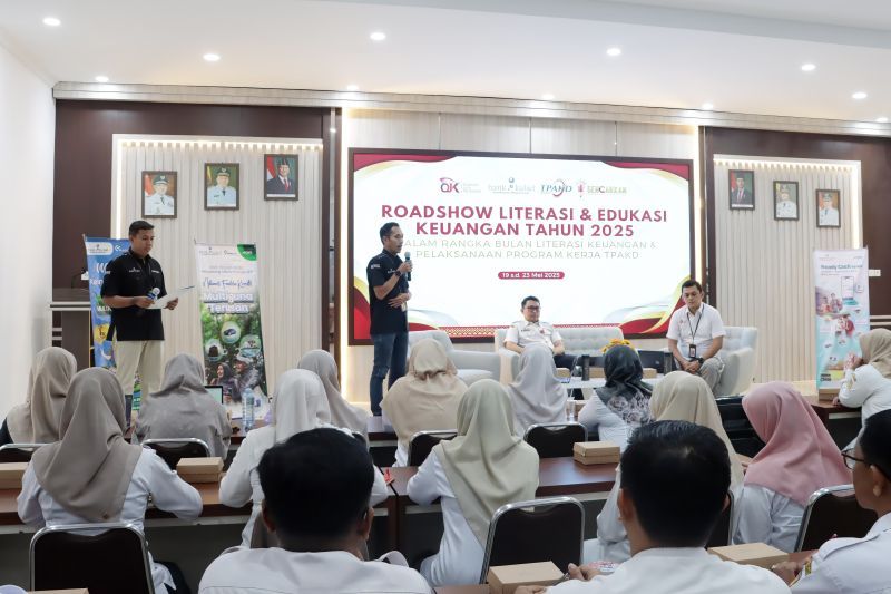 Bank Kalsel gelar literasi dan edukasi pada Bulan Literasi Keuangan 2025