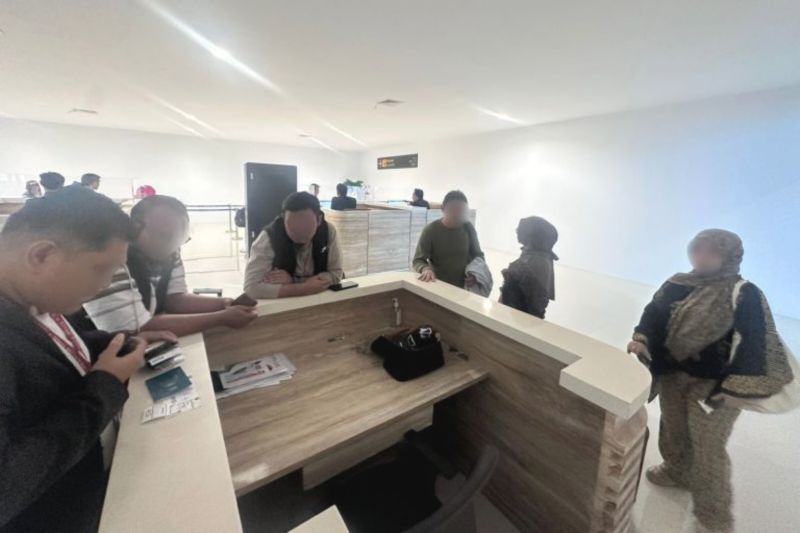 Kronologis tiga WNI ditemukan di gurun pasir saat ke Makkah, satu di antaranya meninggal