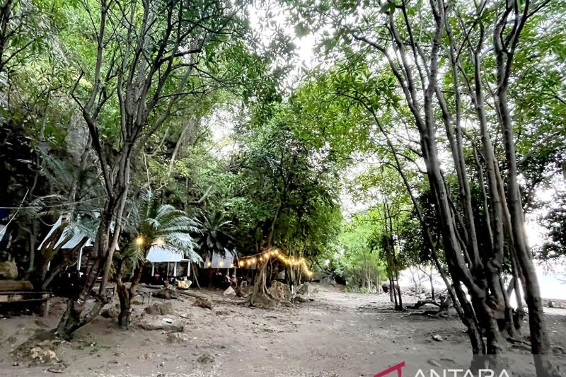 Wisata Oluhuta Paradise ramai pengunjung saat libur panjang