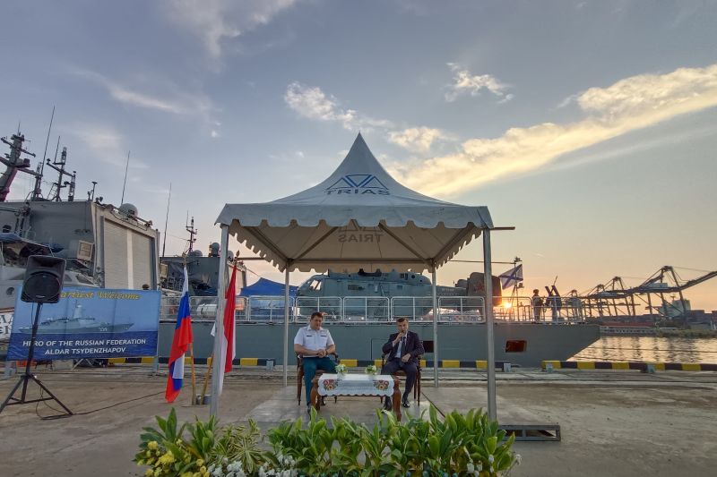 3 kapal perang Rusia berlabuh di pelabuhan Jakarta, ada apa?