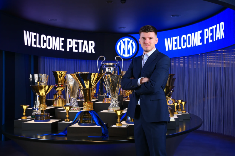 Inter Milan mendatangkan gelandang Petar Sucic dari Dinamo Zagreb