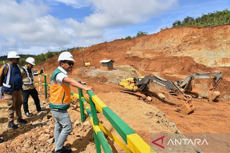 Ekonomi kemarin, tambang nikel Raja Ampat sampai okupansi KA di Idul Adha