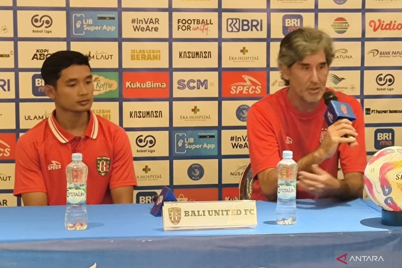 Bali United memperbarui kontrak Kadek Agung selama tiga musim