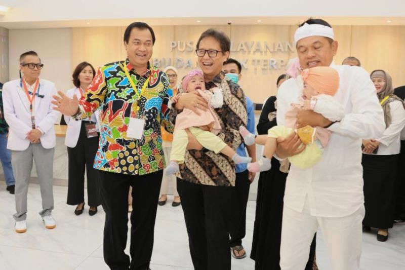 Menkes: Operasi kembar siam di RSHS Bandung bukti majunya pelayanan kesehatan RI