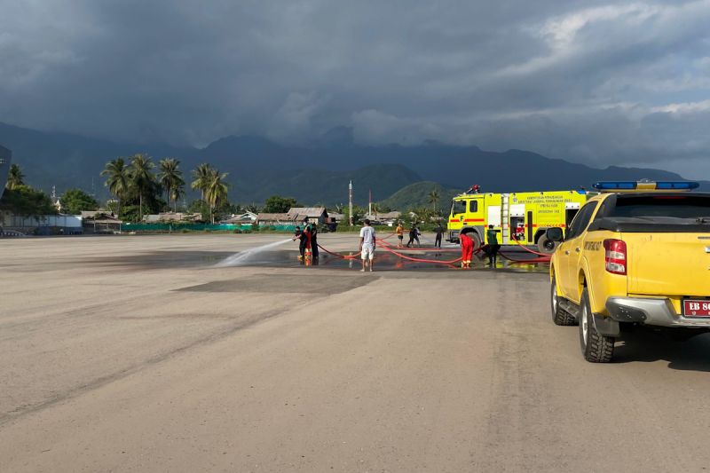 Kemenhub mitigasi maksimal dampak erupsi Gunung Lewotobi ke bandara terdampak