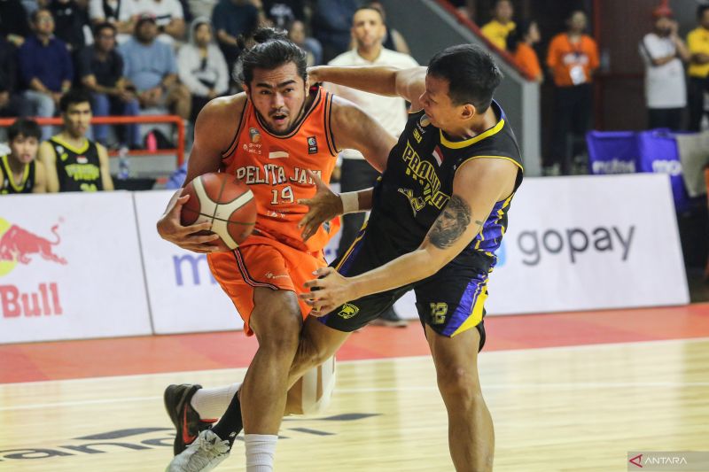 IBL 2025 - Pelita Jaya tumbangkan Prawira 111-67