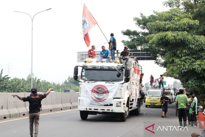 Demo truk hari ini: ratusan sopir tolak UU ODOL Truk