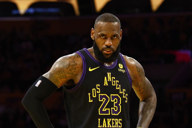 Mega bintang Los Angeles Lakers LeBron James kritik budaya cincin NBA