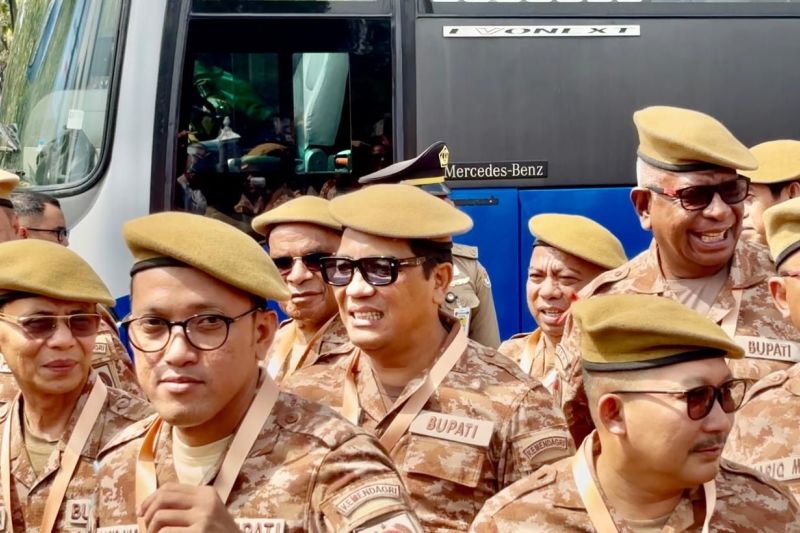 Politik kemarin, retret kepala daerah sampai soal MBG