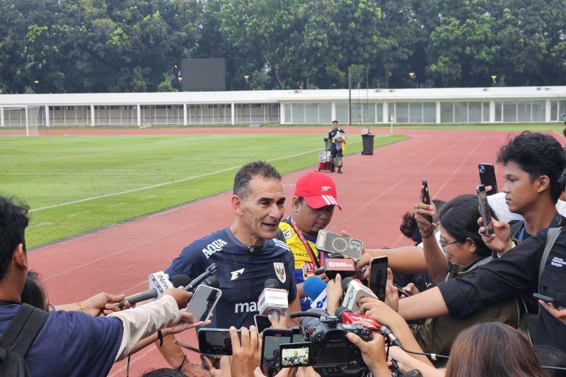 Vanenburg membangun timnas U-23 dengan pendekatan total dan fleksibel