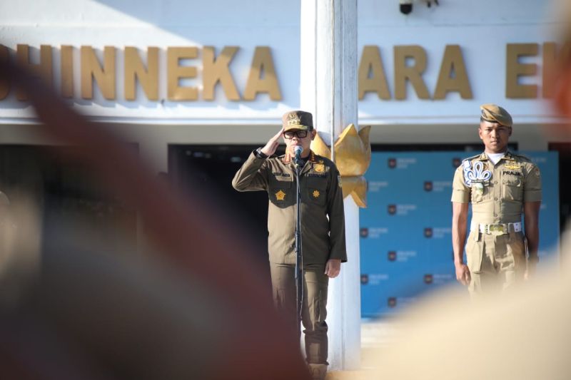 Wamendagri meminta kepala daerah bina dan tindak tegas ormas bermasalah