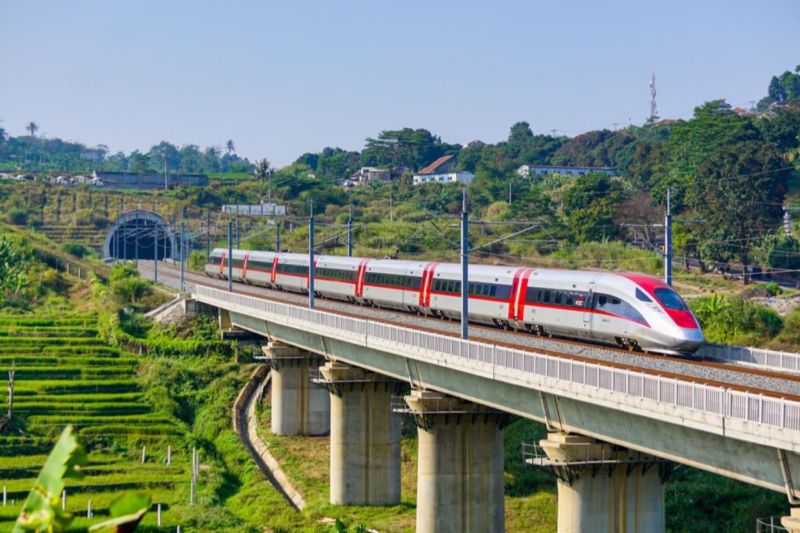 KCIC: Penumpang Whoosh tembus 10 juta