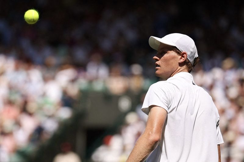 Jannik Sinner menang cepat di pertandingan babak pertama Wimbledon