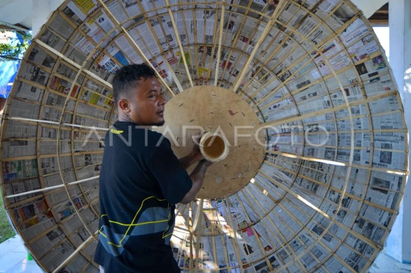 Pembuatan tabuik di Pariaman