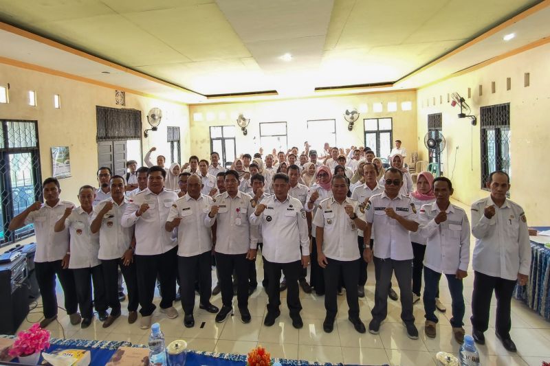 Bupati HST dorong peningkatan kualitas administrasi pemerintahan desa