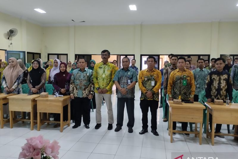 Disdukcapil HSU tekankan aparat desa pahami soal kependudukan