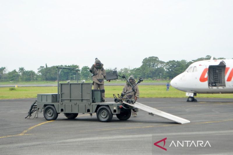 Lanud Sjamsudin Noor simulasikan tangani ancaman bom di pesawat