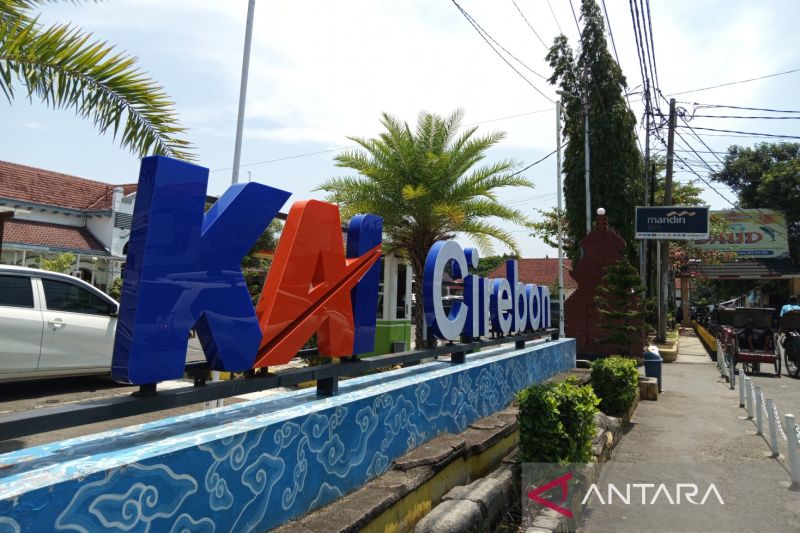 Jumlah penumpang KAI Cirebon meningkat 19,6 persen saat libur sekolah