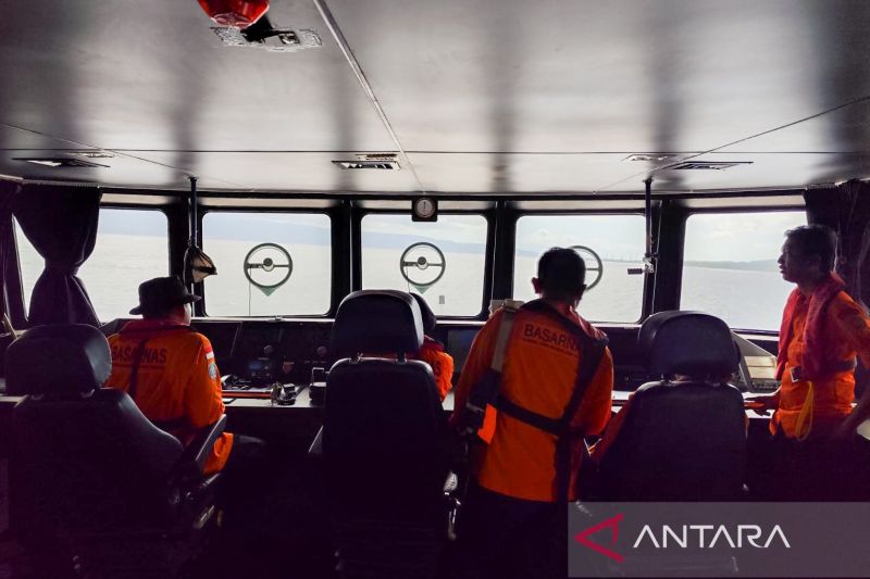 29 korban kapal tenggelam di Selat Bali belum ditemukan, Tim SAR lanjutkan pencarian