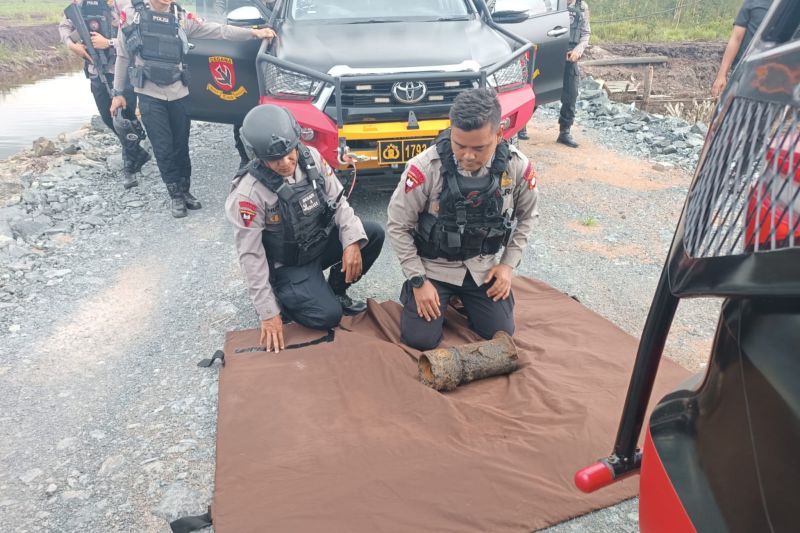 Dikira proyektil, Brimob Polda Kalsel pastikan temuan warga hanya besi