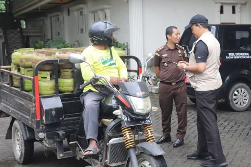 Disdag HSS tingkatkan pengawasan jaga stok LPG 3 kilogram