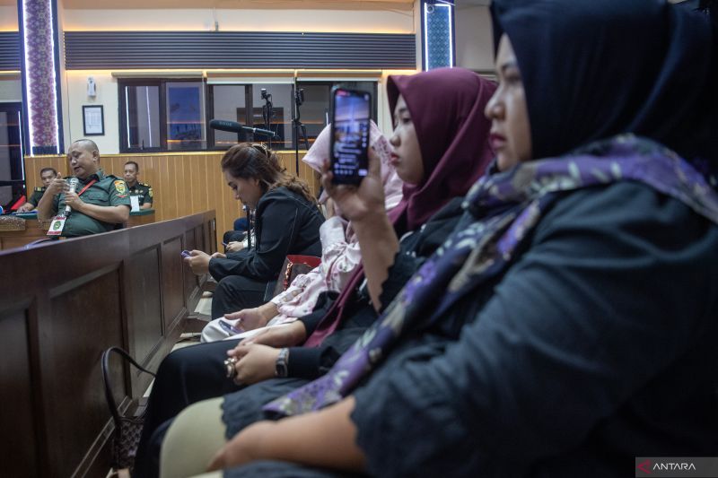 Kopda Bazarsah berikan keterangang sebagai terdakwa