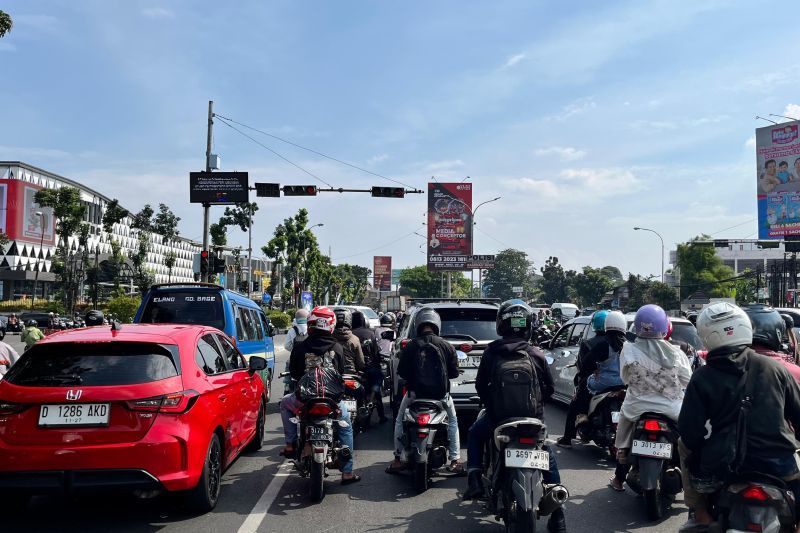 Ini lima lampu merah terlama di Bandung!
