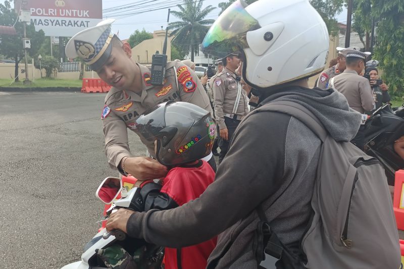 Polres Banjarbaru jaring pengendara di bawah umur saat Operasi Patuh