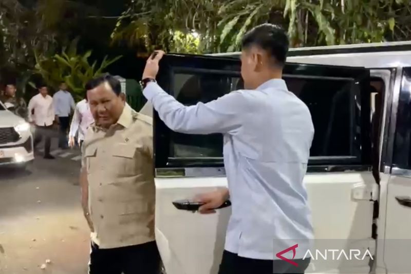 Prabowo silaturahmi ke kediaman Jokowi di Sumber Surakarta