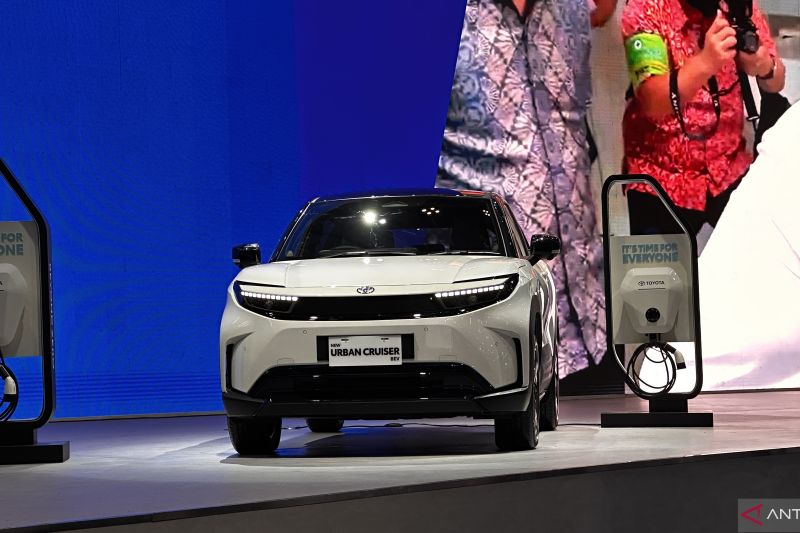 Toyota perkenalkan SUV listrik baru Urban Cruiser di GIIAS 2025