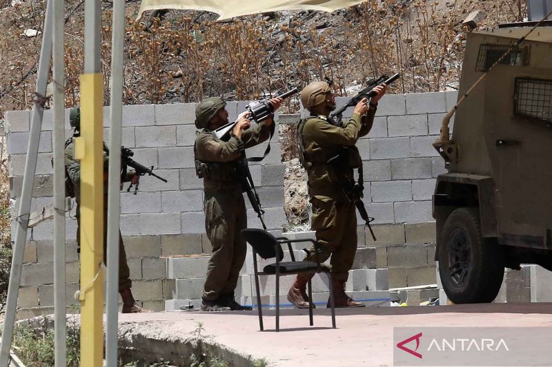 Tentara Israel lanjutkan serangan besar-besaran di kota Tepi Barat