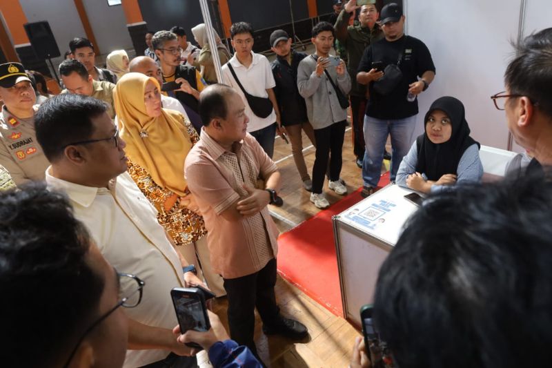 Bupati Kuningan menargetkan 6.000 pencaker terserap lewat bursa talenta