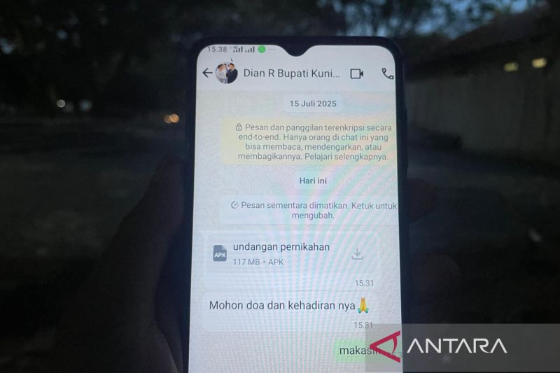 Diskominfo mengimbau warga waspada usai nomor Bupati Kuningan diretas
