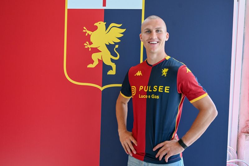 Genoa mengumumkan rekrut Leo Ostigard dari Rennes dengan status pinjaman