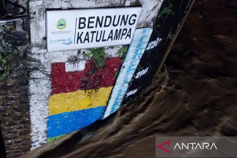 Hujan deras, Bendung Katulampa naik siaga 3