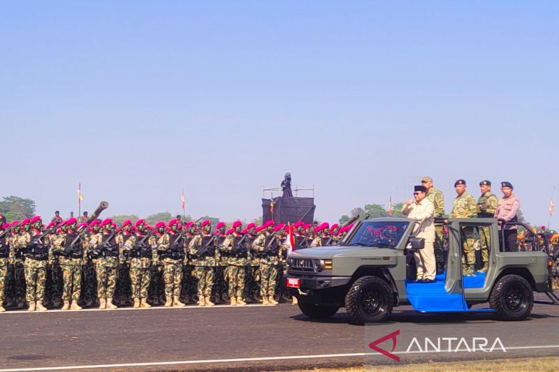 Warga Batujajar tumpah ruah menyaksikan pengukuhan Wakil Panglima TNI 2025