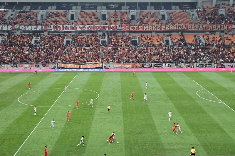 Super League - Persija puncaki klasemen, hajar Persita 4-0
