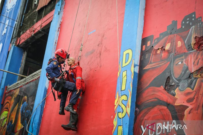 Link daftar petugas Damkar Pemprov DKI Jakarta: klik https://www.jakarta.go.id/loker