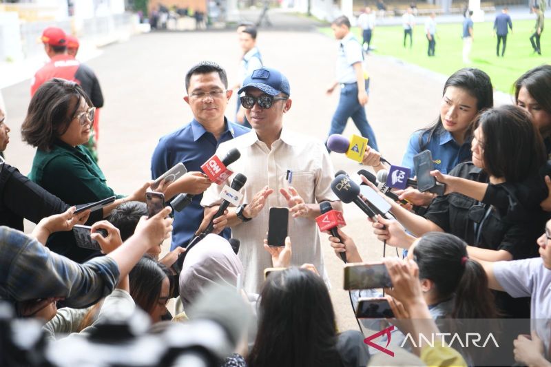 Mensesneg kembali evaluasi gladi Upacara HUT RI siap 70 persen