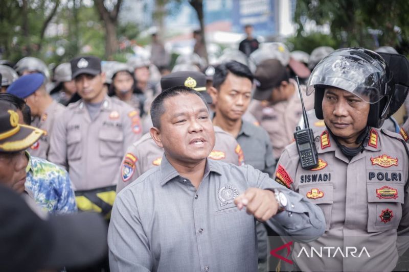 DPRD Kalsel harap angkutan tambang dan sawit di jalan raya tindakan tegas