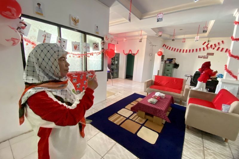 DPMPTSP Tapin gelar lomba hias gerai sambut HUT RI