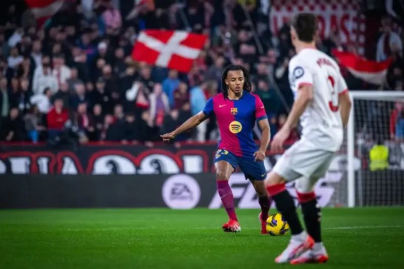 Barcelona resmi memperpanjang kontrak Jules Kounde hingga 2030