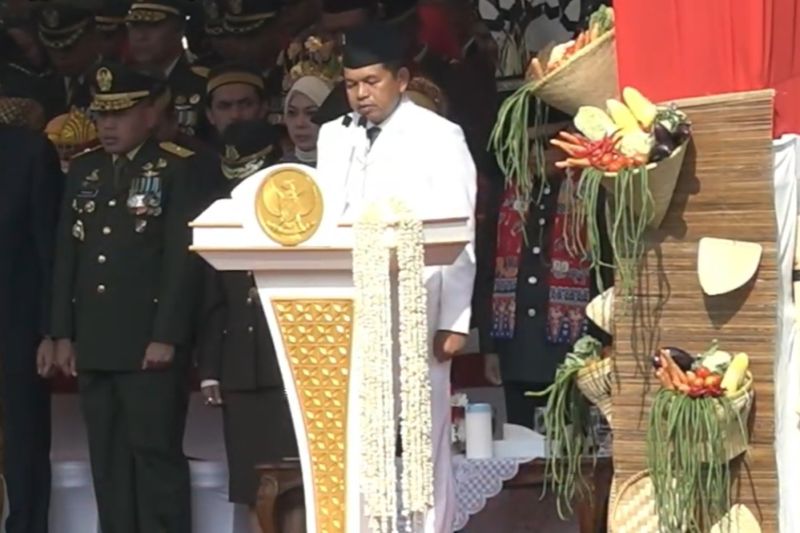 Demul minta maaf karena belum berhasil sejahterakan warga Jabar