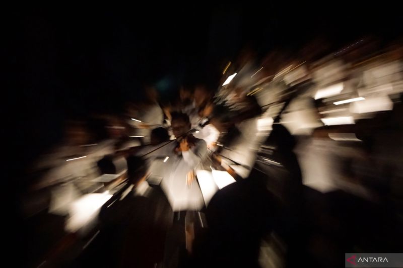 Renungan suci di Taman Kusuma Bangsa IKN diiringi alunan musik dari Twilite Orchestra