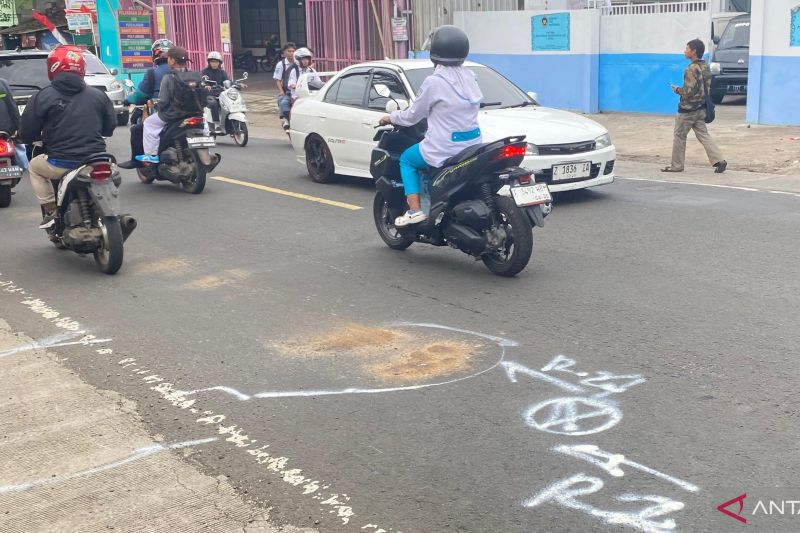 Hendak salip truk, pengendara motor tewas di Jalan Raya Sukabumi-Cianjur