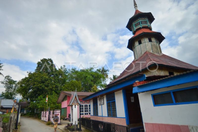 Cagar budaya Surau Menara di Solok Selatan