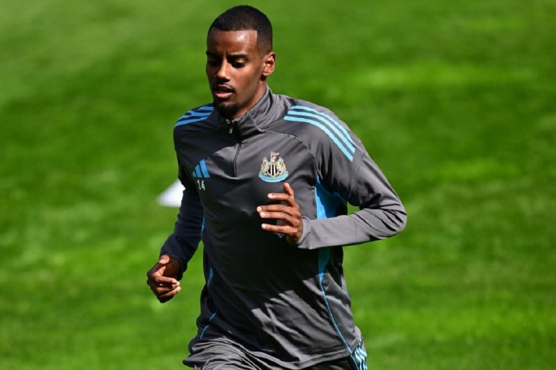 Isak menuding Newcastle ingkar janji, minta dijual musim panas ini